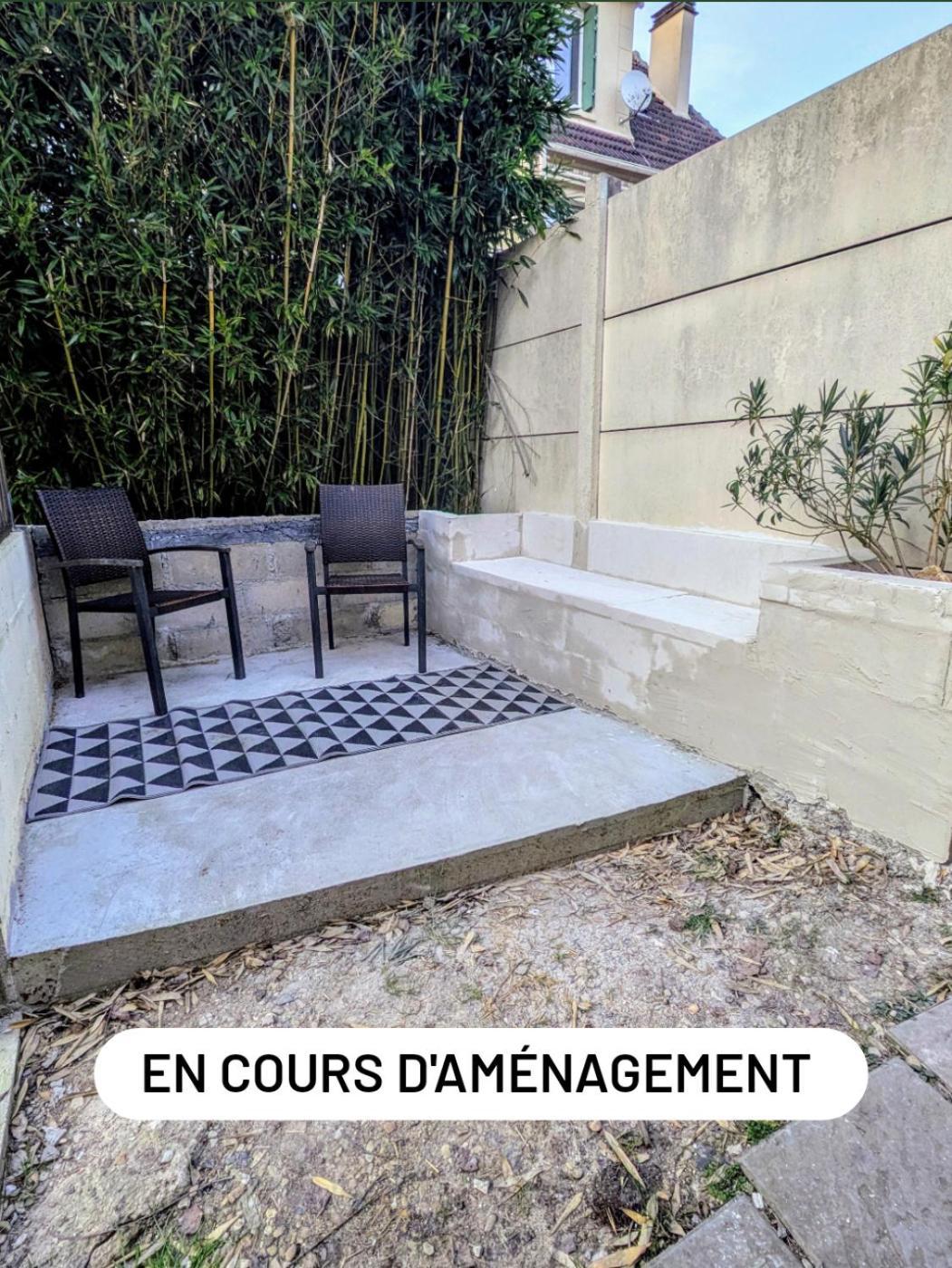 Maisonnette En Duplex Avec Terrasse Breux-Jouy Kültér fotó